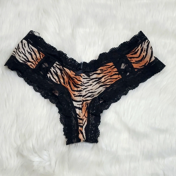 Victoria's Secret Intimates & Sleepwear Victoria Secret Animal